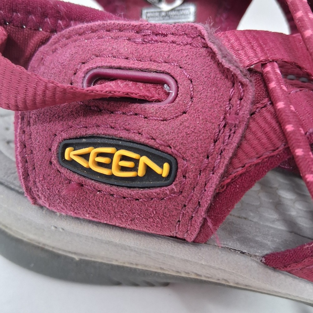 KEEN Venice H2 Womens 8.5 Beet Red Waterproof Hiking Sport Sandals 1012229 - Picture 4 of 8
